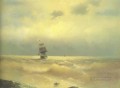 El barco cerca de la costa 1890 Romántico Ivan Aivazovsky Ruso